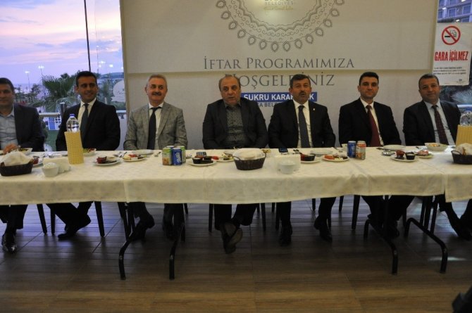 Başkan Karabacak, Darıca protokolü ile iftarda buluştu