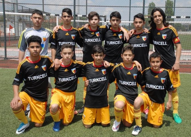 Kayseri U-13 Futbol Ligi Play-Off yarı finali