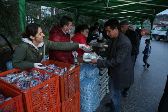 Odunpazarı Belediyesi iftar programlarına Erenköy Mahallesi’nde başladı