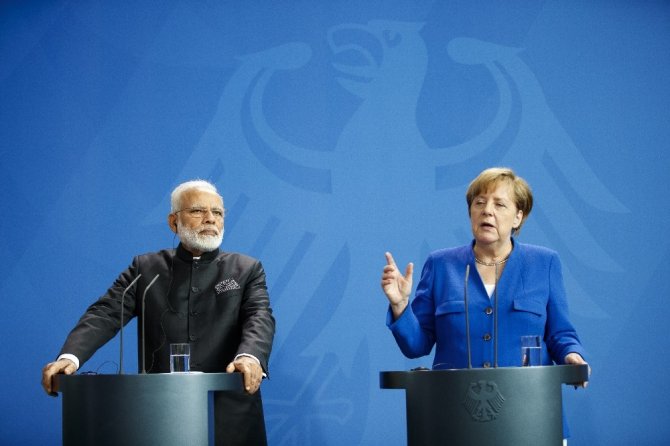 Merkel ile Modi ortak basın toplantısı düzenledi