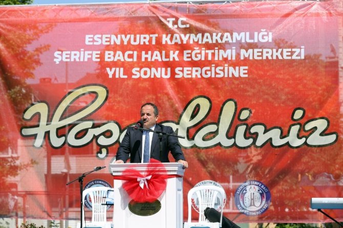 Kursiyerler, en güzel eserlerini sergiledi