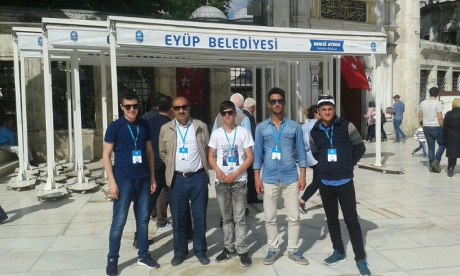 Başarılı öğrenciler İstanbul’a gönderildi