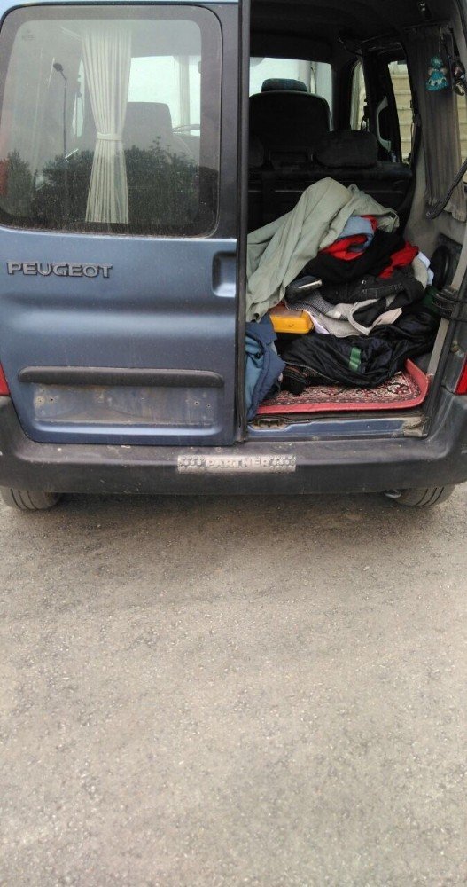 Market hırsızları suçüstü yakalandı