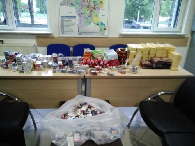 Market hırsızları suçüstü yakalandı