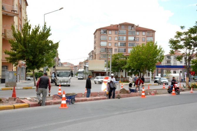 Aksaray’da kazalara sebebiyet veren kavşaklar trafiğe kapatılıyor