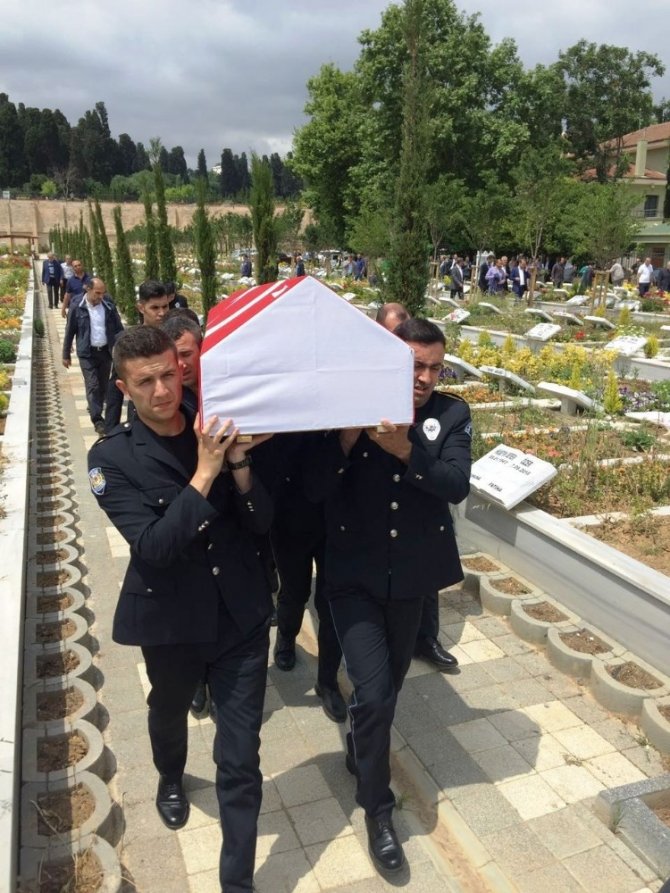 Malatyalı eski Bakan Karaaslan İstanbul’da ebediyete uğurlandı