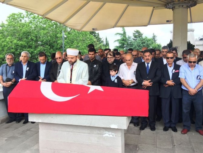 Malatyalı eski Bakan Karaaslan İstanbul’da ebediyete uğurlandı