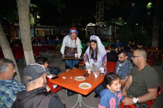 Osmanlı geleneği Helva Sohbetleri Bilecik’te gün yüzüne çıkarıldı