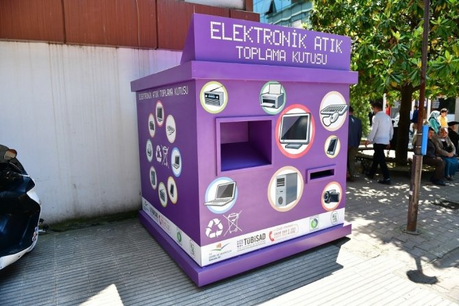 Ünye’de elektronik atık kutusu