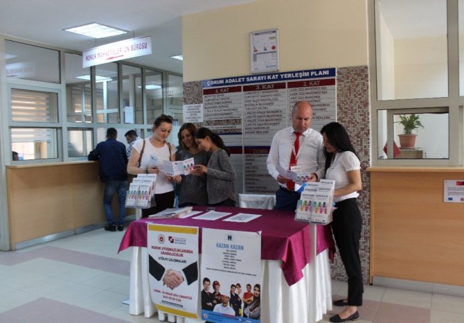 Çorum Adliyesi’nde arabulucuk standı açıldı