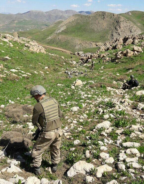 Kato’dan selam var