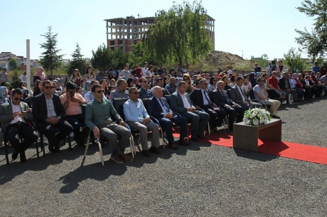 Liselilerin mezuniyet coşkusu