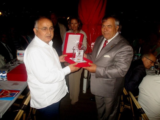 Anadolu Aydınlar Ocağı Başkanı İbrahim Öztek: "Dünyaya ve insanlığa faydalı olmak için çalışıyoruz"