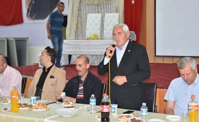 Eskil Belediyesi öksüz ve yetimleri iftar programında bir araya getirdi