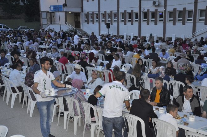 Amasya Belediyesi’nden her gün bin kişiye iftar