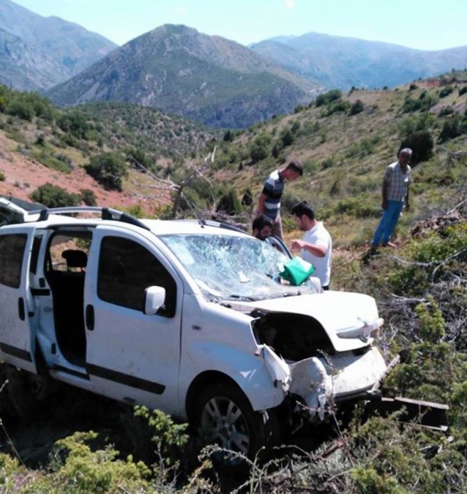 Tunceli’de trafik kazası: 3 yaralı