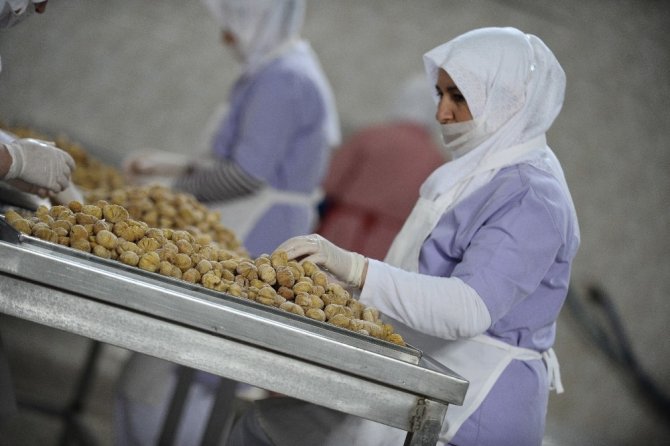 Bayramların vazgeçilmez hediyesi kestane şekeri