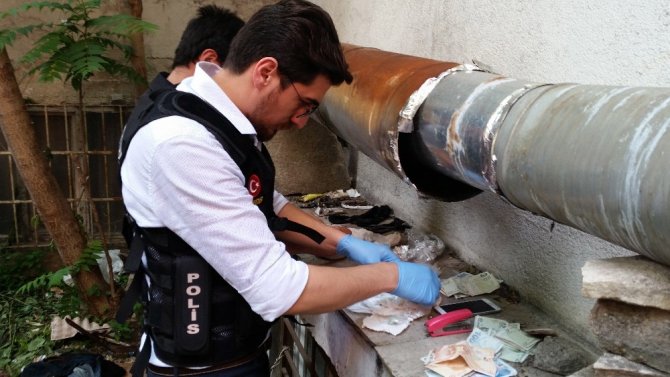Polis’ten Kumkapı’da nefes kesen uyuşturucu operasyonu: 10 gözaltı