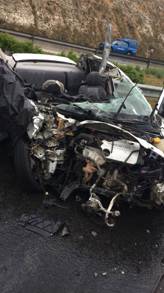 Tarsus’ta trafik kazası: 3 ölü, 3 yaralı