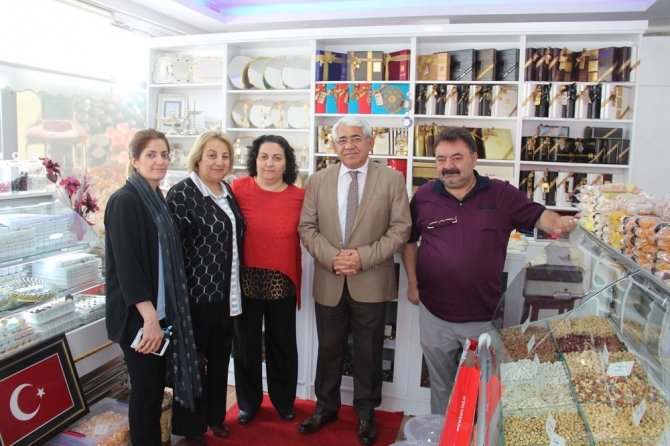 Başkan Karaçanta girişimcilik desteği ile açılan iş yerlerini ziyaret etti