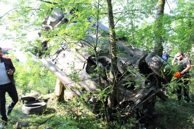 TEM otoyolunda feci kaza: 3 ölü, 1 yaralı