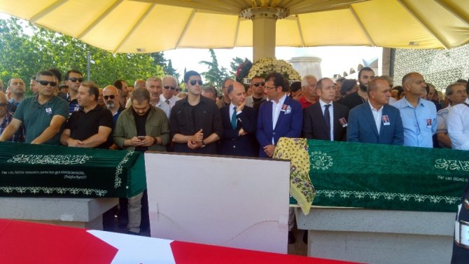 Eski TBMM Başkanı Karaduman son yolculuğuna uğurlandı