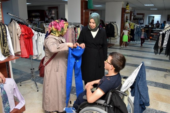 Başkan Tiryaki, çocukların mutluluğuna ortak oldu