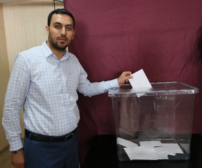 Ceyhan’ın yeni Belediye Başkanı AK Parti’li Boydak oldu