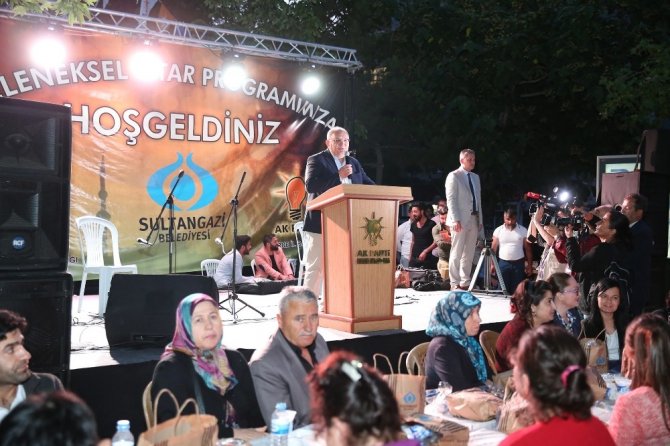 Sultangazi Belediyesi’nden Edirne’de iftar sofraları