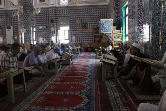 Mardin’de Ramazan’ın son Cuma namazı eda edildi