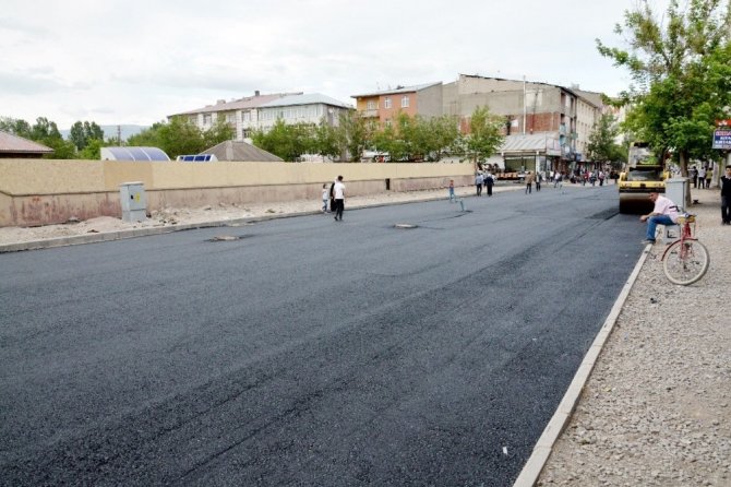 Patnos Belediyesi asfalt çalışmaları