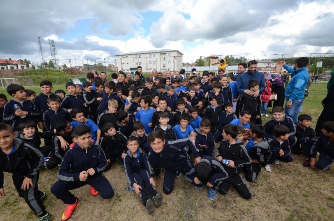 Sarıkamış Belediyesi "Yaz Spor Okulları" açıldı