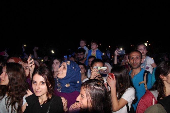 Mustafa Ceceli Beykoz’da konser verdi