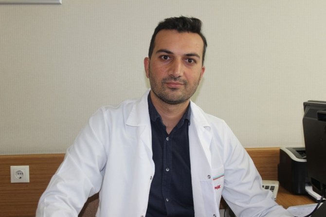 Çocuklar şeker tüketimini, anne baba kontrolünde yapmalı