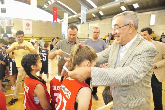 U12 ve U11 Basketbol Kırklareli Yerel Ligleri törenle kapandı