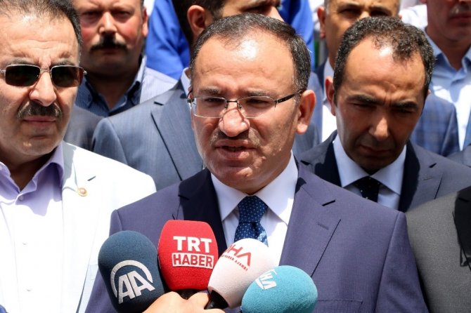 Bakan Bozdağ: "Türk yargısının kararını etkileyeceğini düşünenler boşuna yoruluyorlar"