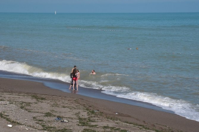 Batı Karadeniz sahilleri sabah saatlerinde boş kaldı