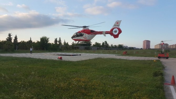 Yeni doğmuş bebeğin yardımına ambulans helikopter yetişti