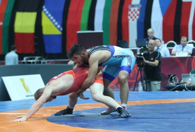 Muhammed Lütfi Küçükyıldırım Avrupa üçüncüsü