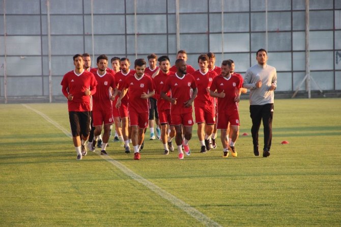 Sivasspor yeni sezon hazırlıklarına başladı