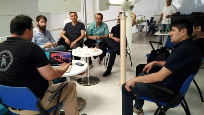 Meslek lisesi öğretmenleri İspanya’da 3D yazıcı eğitimi aldı