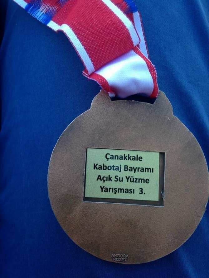 Süleymanpaşalı sporcu Çanakkale Boğazı’ndan madalya ile döndü