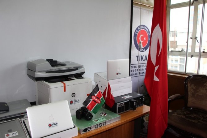 TİKA’dan Kenya Dışişleri Bakanlığına ekipman desteği