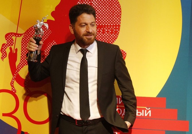 Moskova Film Festivali’nde en iyi yönetmen ödülü Fikret Reyhan’a verildi