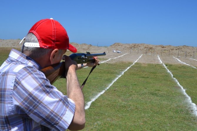 Alaçam’da Tek Kurşun, Trap ve Tabanca Yarışması