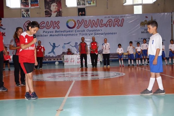 Payas’ta mendil kapmaca şampiyonası