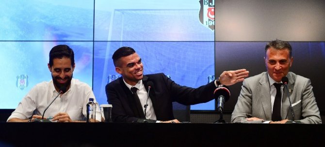 Pepe: "Beşiktaş’a kupalar kazanmaya geldim"