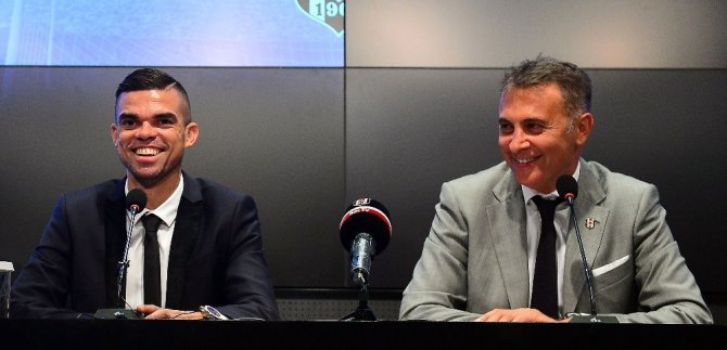 Pepe: "Beşiktaş’a kupalar kazanmaya geldim"