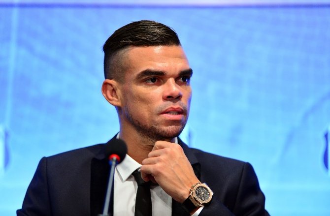 Pepe: "Beşiktaş’a kupalar kazanmaya geldim"