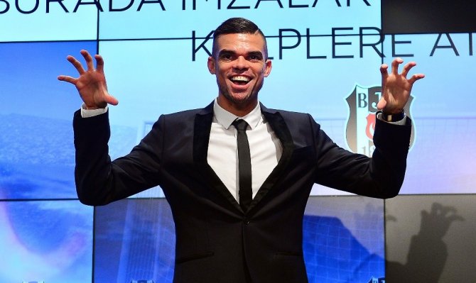 Pepe: "Beşiktaş’a kupalar kazanmaya geldim"